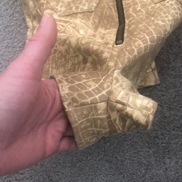 Urban Outfitters High Waist Faux Suede Cruelty Free Zip Front Pin Up Shorts Sz S - Picture 13 of 16